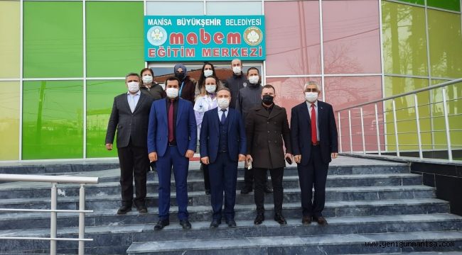 Manisa Büyükşehirden Kula ve Selendi İlçelerine Eğitim Ziyareti