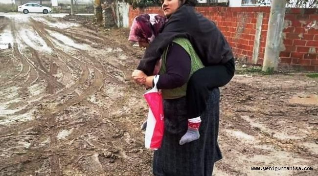Mütevelli Mahallesinde Annenin Özürlü Çocuğu İçin Çamurlu Yol  Sorunu Çözüldü