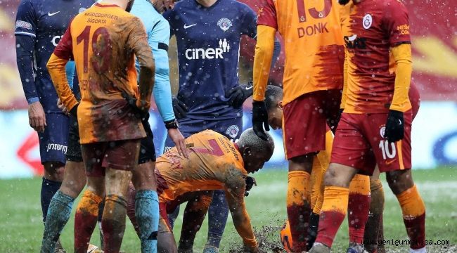 Galatasaray liderliğini sürdürdü  