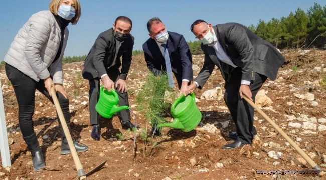 EGE ORMAN VAKFI’NIN 10 MİLYONUNCU FİDANI TOPRAKLA BULUŞTU