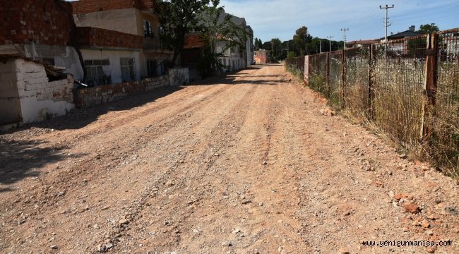YUNUSEMRE YOL ÇALIŞMALARINA ATATÜRK MAHALLESİ İLE DEVAM EDİYOR