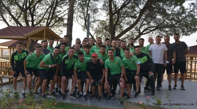 Aliağaspor FK, Moral Yemeğinde Bir Araya Geldi
