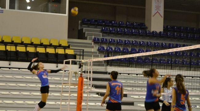 VOLEYBOL ŞÖLENİ BAŞLIYOR