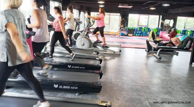 YUNUSEMRE’DE SPOR SALONLARI HİZMETE BAŞLADI