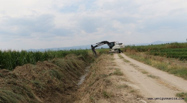 Çavuşoğlu’nda Bir Kilometrelik Dere Temizliği Yapıldı