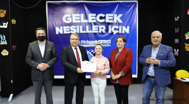 SERTİFİKALARINI BAŞKAN ÇERÇİ’DEN ALDILAR