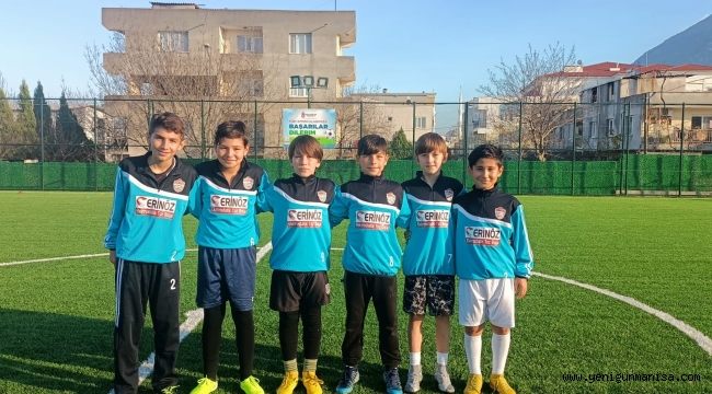 SPONSORLAR KUŞLUBAHÇE KÖPRÜLÜSPORLU MİNİKLERİ SEVİNDİRDİ