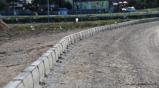 YUNUSEMRE’DE YOLLAR DÜZENLENİYOR