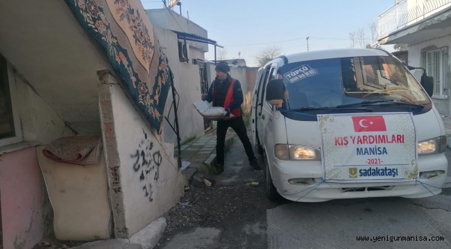 Sadakataşı Derneği Manisa İl Temsilciliğinden 100 aileye yardım 