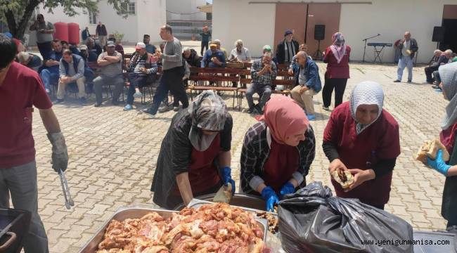 Hayat Şifa Yurdu sakinleri doyasıya eğlendi