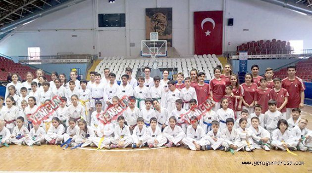 FLASH TAEKWANDO KUŞAK SINAVI YAPILDI