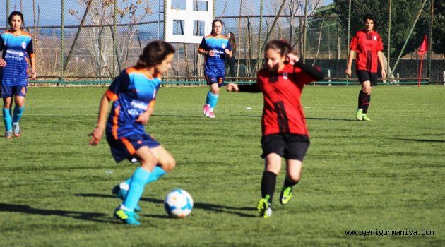 GENÇ VE YILDIZ KIZ FUTBOL TURNUVALARI BAŞLIYOR
