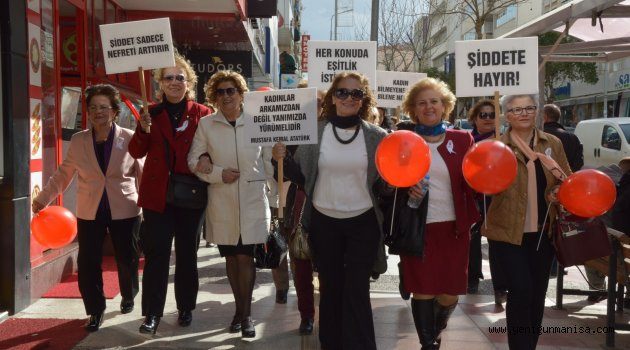Manisalı Kadınlar 8 Mart için anlamlı mesajlar verdi