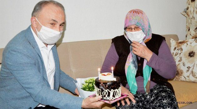 MUHTAR TAŞKINCAN 73 YAŞINA GİREN NİHAL ANNEYİ UNUTMADI