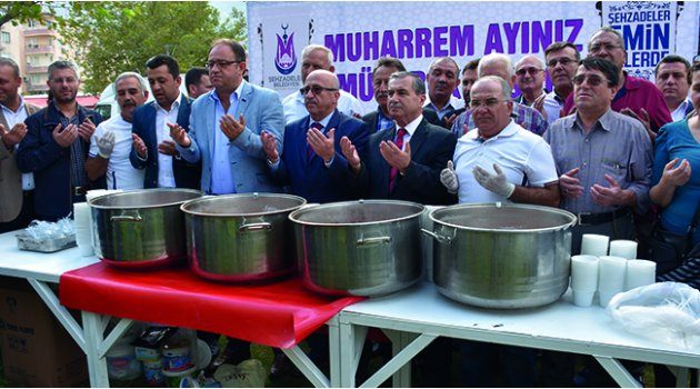 Şehzadeler ’İn Aşure Geleneği Devam Ediyor