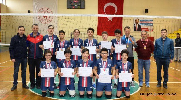 YILDIZLAR VOLEYBOL GRUP MÜSABAKALARI SONA ERDİ